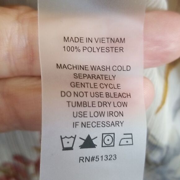 Vince Camuto sheer floral tunic top - Picture 11 of 12